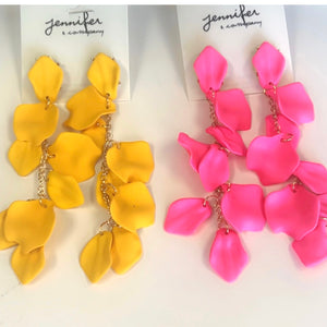 “Petals” Lightweight Dangle Fashion Earrings