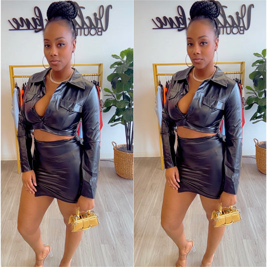 “Robin” Lightweight Crop Faux Leather Long Sleeve Jacket Top