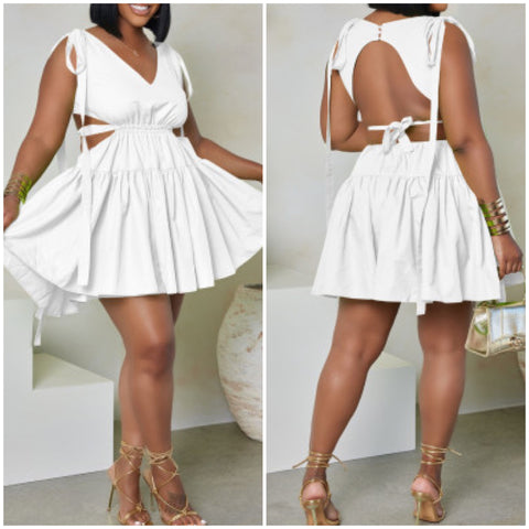 “June” White Backless Pleated Dress
